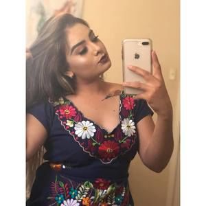 Meet your Posher, Stephany